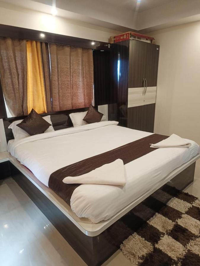 Green Heaven Shree Hotel